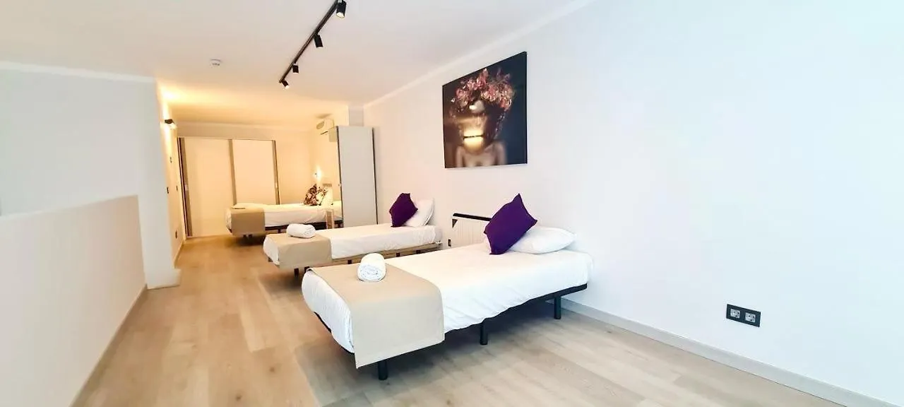 Oshun Sanchinarro II Apartment Madrid