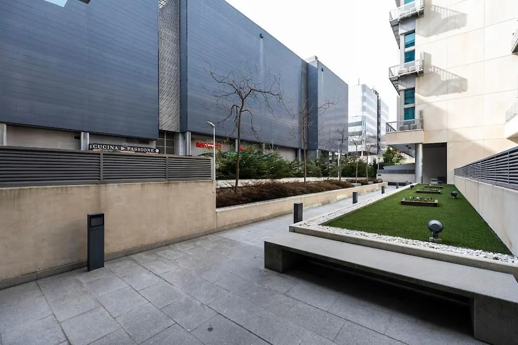 Oshun Sanchinarro II Apartment Madrid Spain