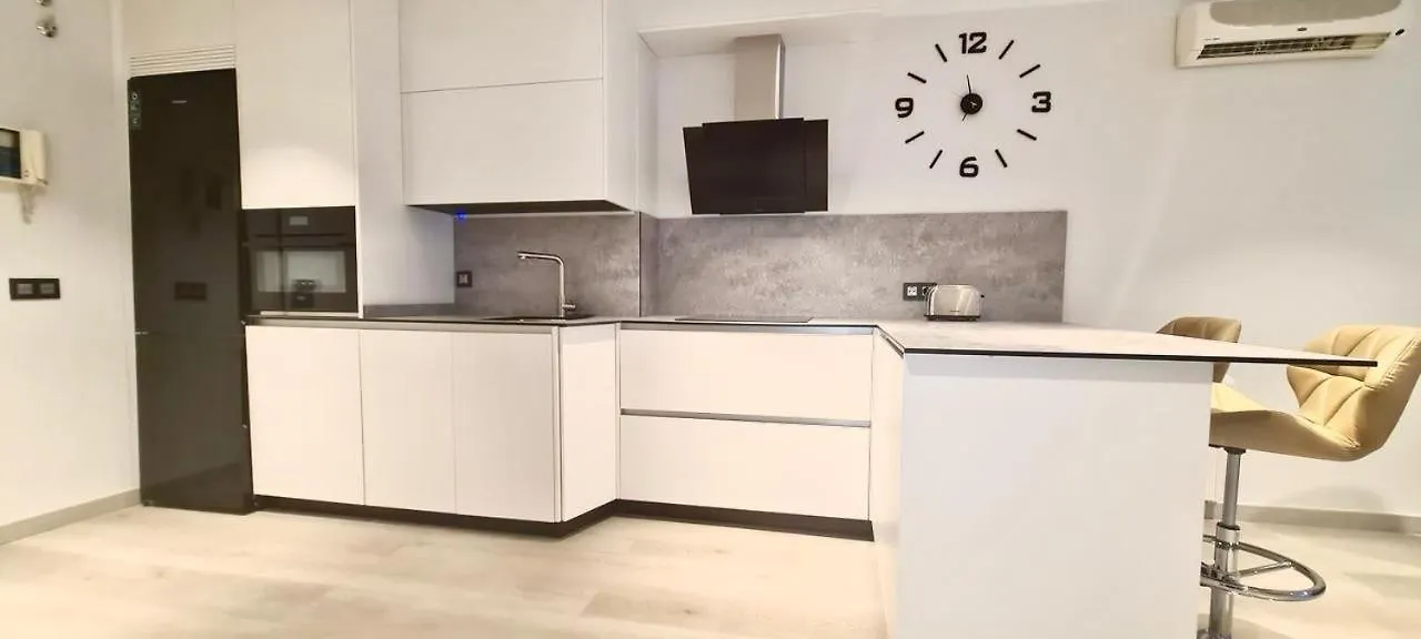 Oshun Sanchinarro II Apartment Madrid