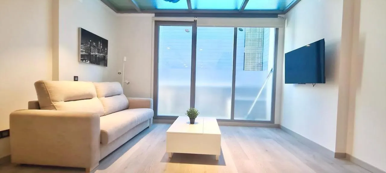 Oshun Sanchinarro II Apartment Madrid