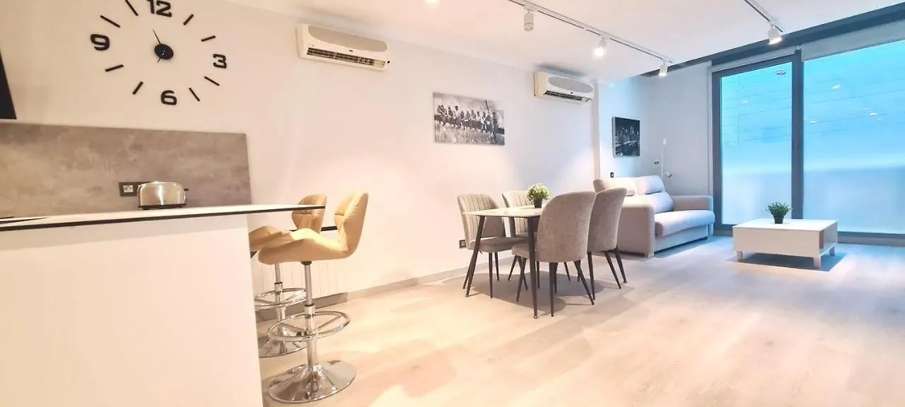 Oshun Sanchinarro II Apartment Madrid